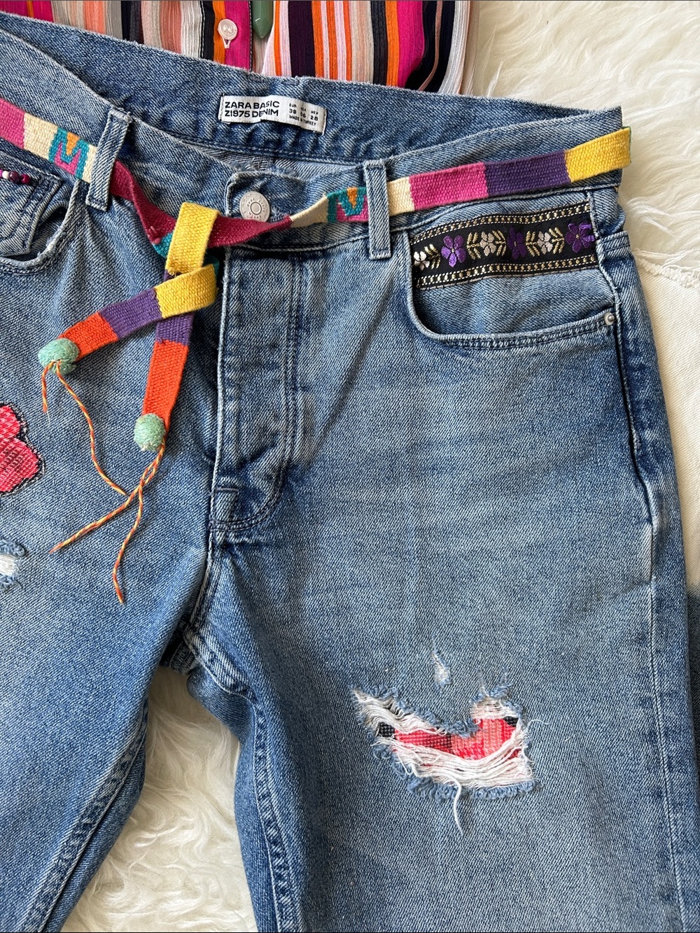 ZARA • Boho Embellished Bleached Cuff Distressed Jeans w. Bead & Floral Detail - Picture 6 of 16